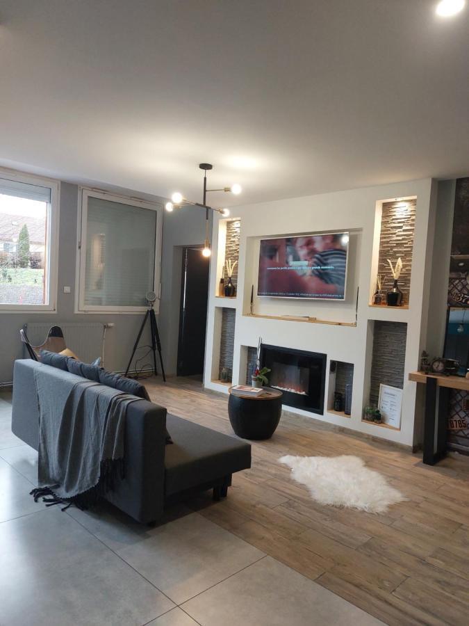 Style Of Industry Apartment มอร์บิเยร์ ภายนอก รูปภาพ